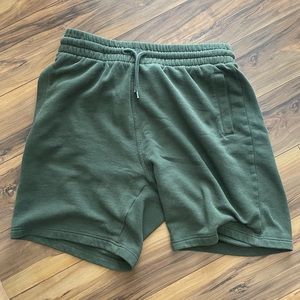 DIVIDED Mens Sweatshorts